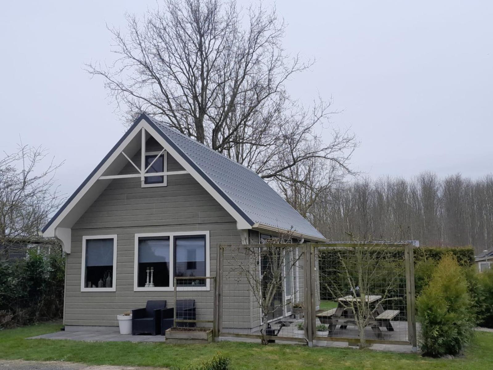 4-Persoons Vakantiehuisje Simmerwille Tzummarum Extérieur photo